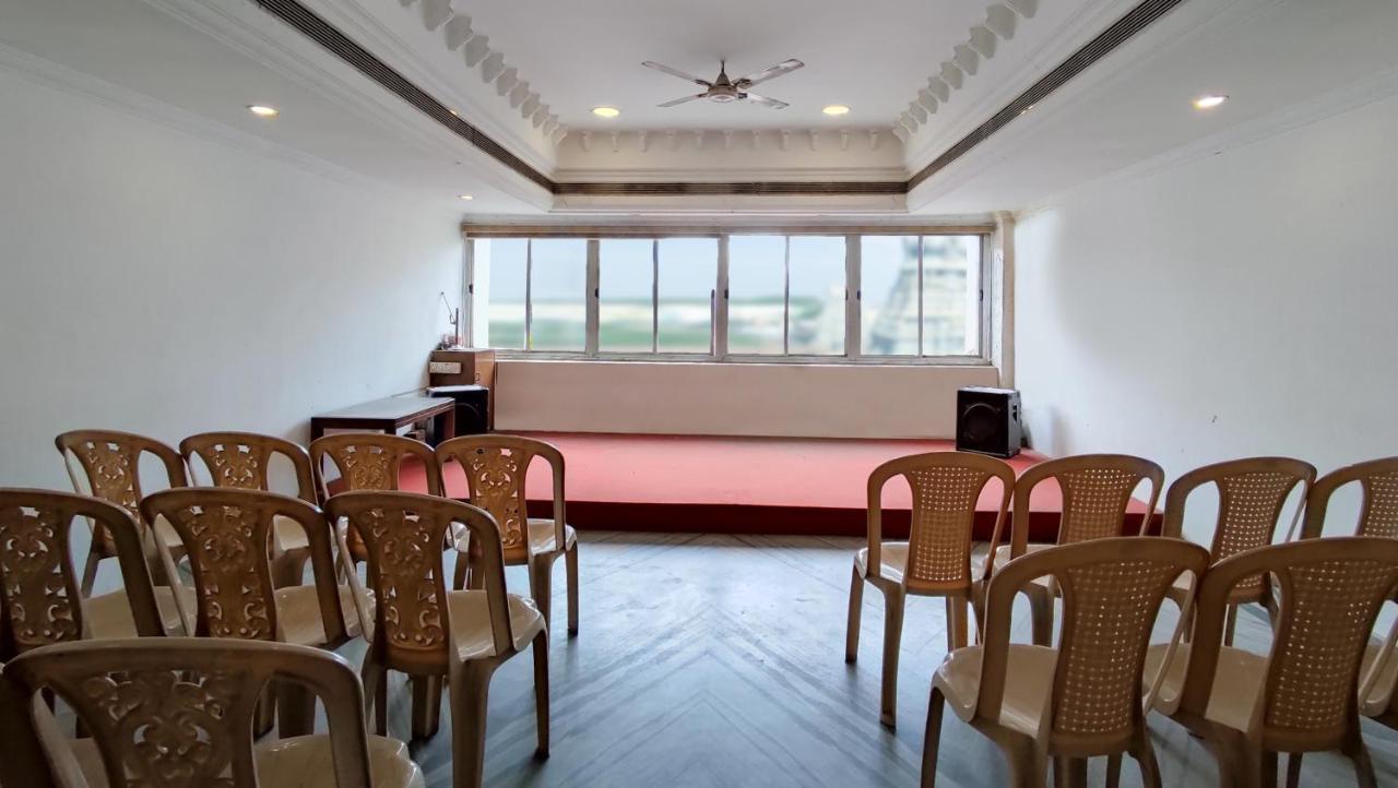 Hotel Aarathy มทุราย ภายนอก รูปภาพ